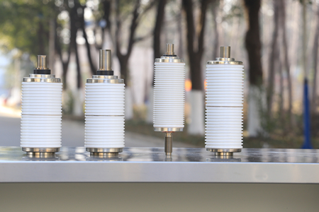 真空開(kāi)關(guān)管結(jié)構(gòu)及工藝有怎樣的特點(diǎn)和優(yōu)勢(shì)?